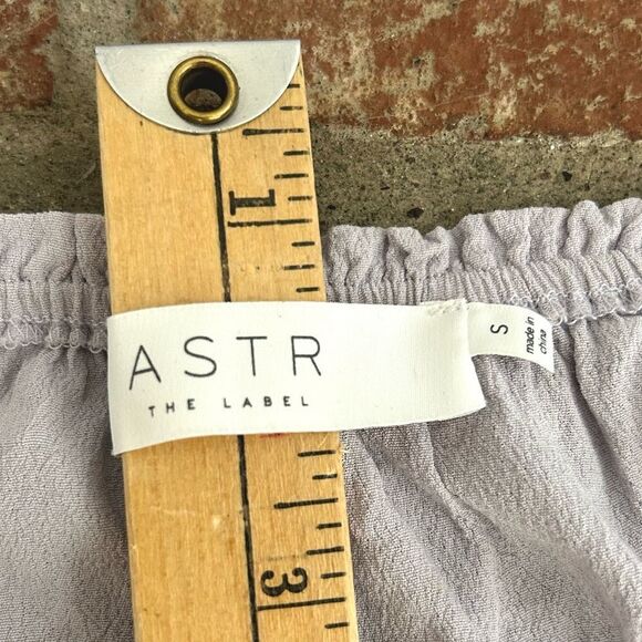 ASTR The Label Purple Blouse Laser Cut Puff Sleeve Boho Crop Small - Picture 4 of 7